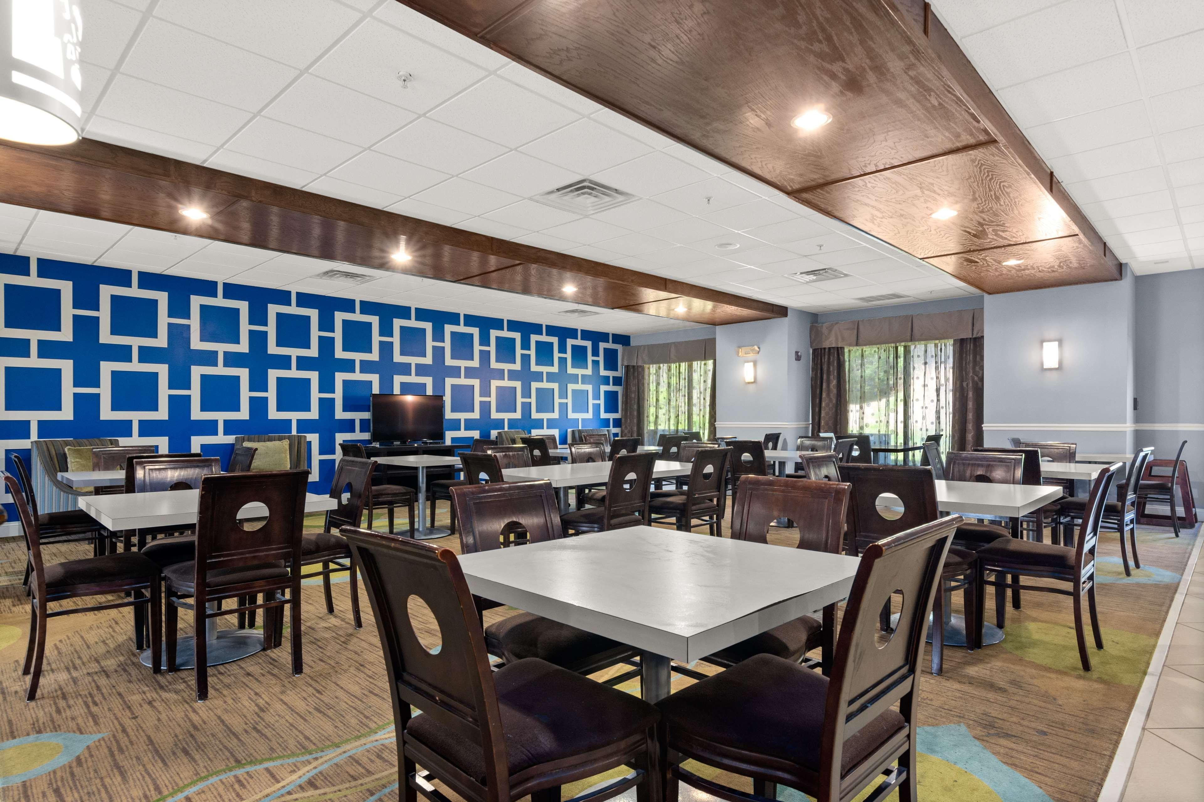 Surestay Plus Hotel By Best Western Portland Route 52 West Exteriér fotografie